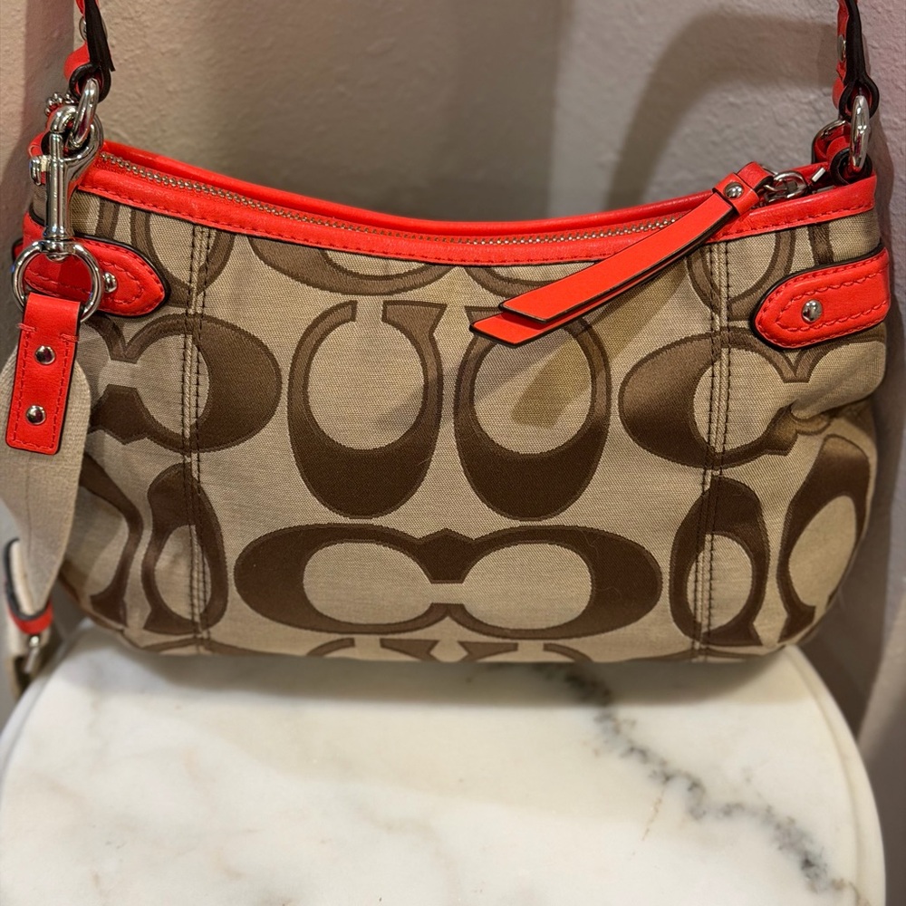 Low start-Coach Daisy Signature Canvas Shoulder Bag - Orange and Brown - Picture 4 of 9